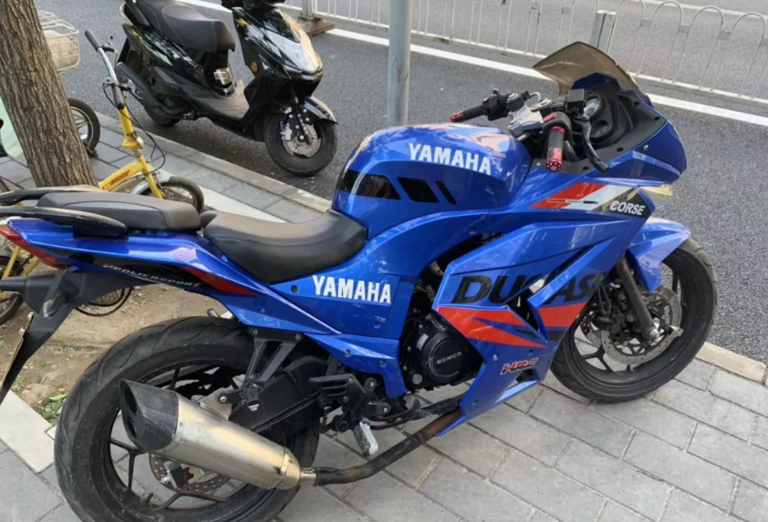 鼓式制動(dòng)器,摩托車(chē)剎車(chē)圈,輪轂剎車(chē)圈,Drum brake,摩托車(chē)制動(dòng)鐵套
